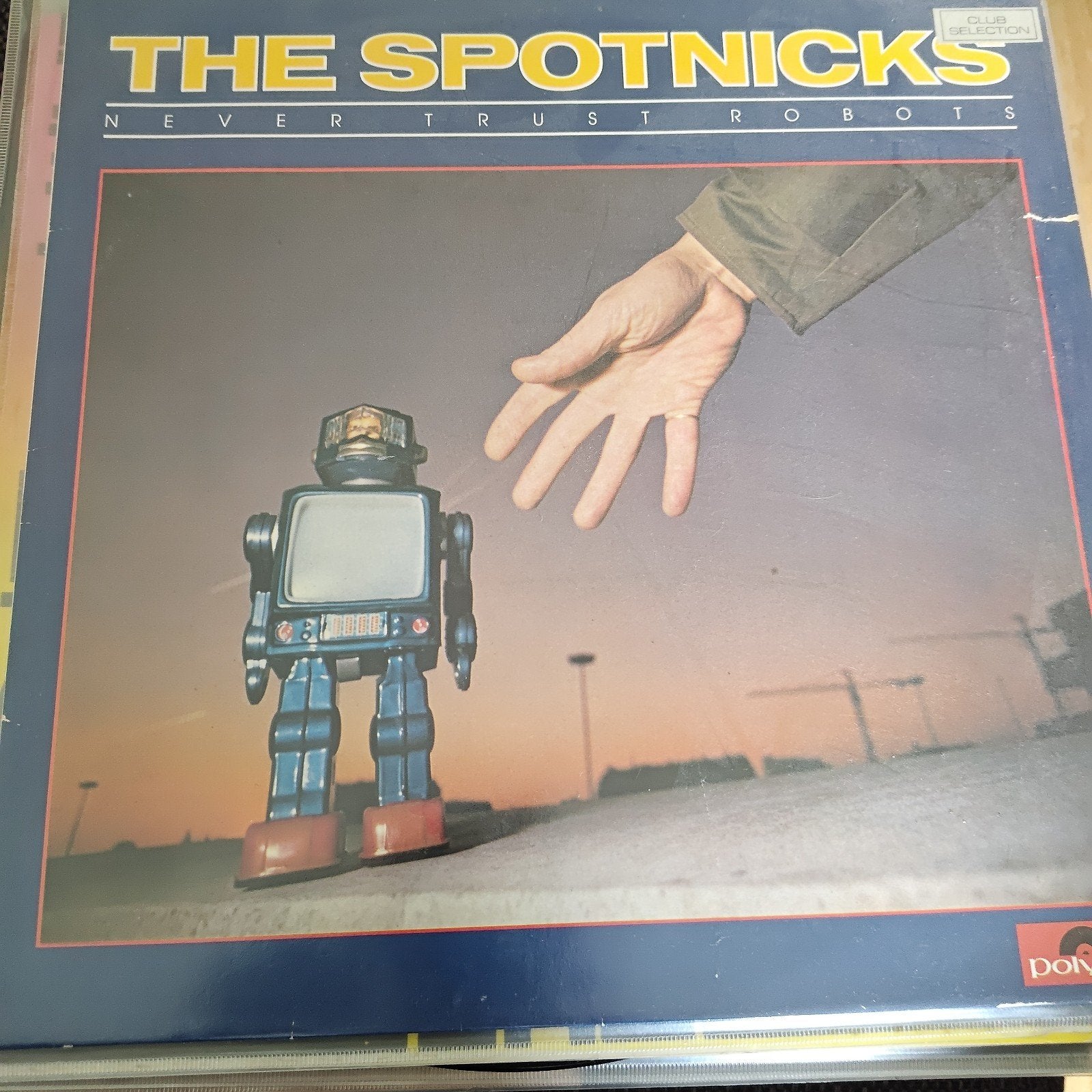 The Spotnicks - Never Trust Robots LP (1978), Cd's en Dvd's, Vinyl | Pop, Ophalen of Verzenden, Gebruikt, 12 inch