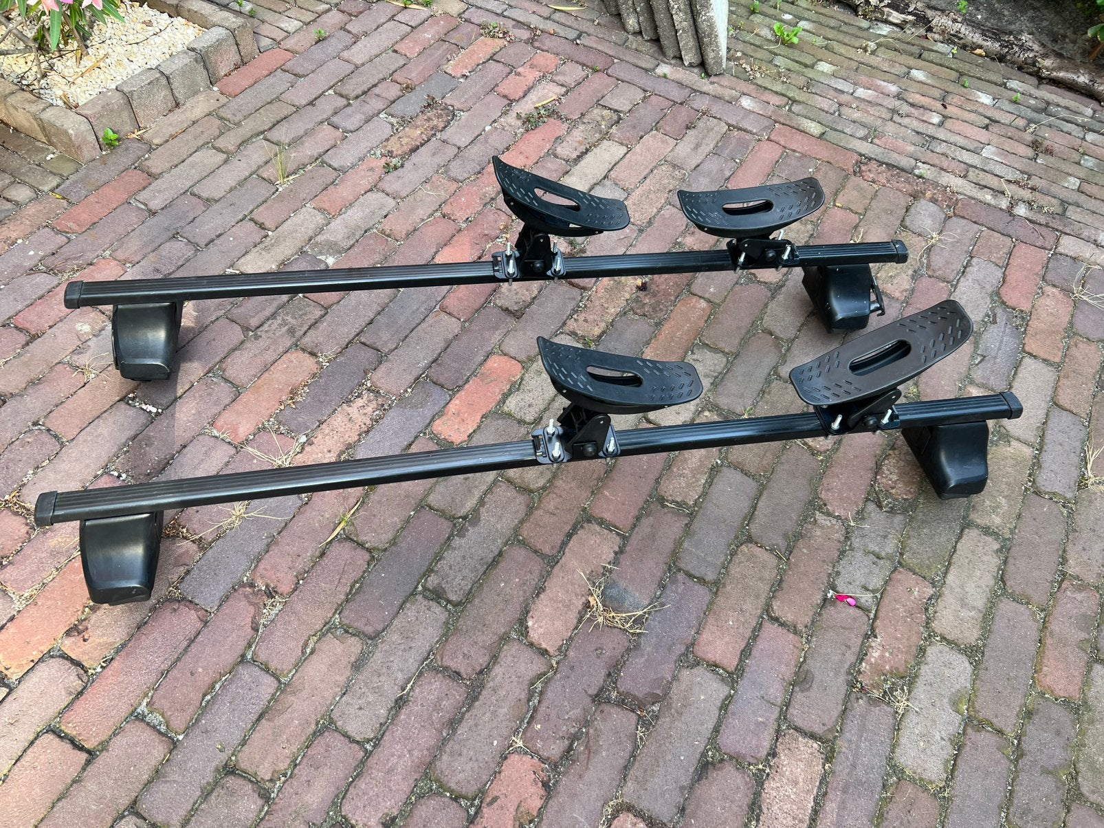 Thule SquareBar dakdragers incl. 4 kano steunen, Ophalen, Zo goed als nieuw
