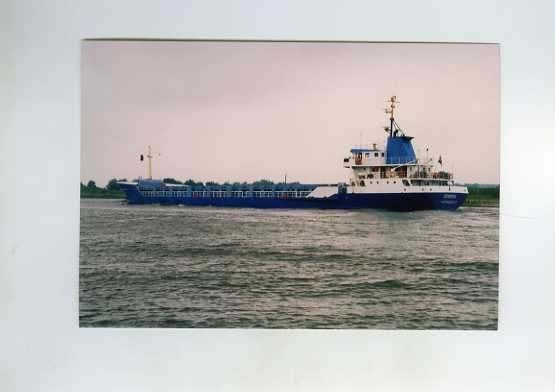 scheepvaart-foto-sereen-papendrecht-2x, Ophalen of Verzenden, Zo goed als nieuw, Motorboot, Boek of Tijdschrift