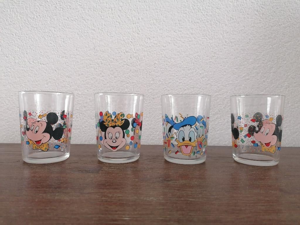 4 Disney limonadeglazen., Ophalen of Verzenden, Overige figuren, Zo goed als nieuw, Beeldje of Figuurtje