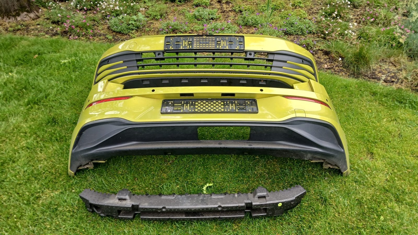 Voor en achterbumper VW Golf VIII (8)), Ophalen, Voor, Bumper