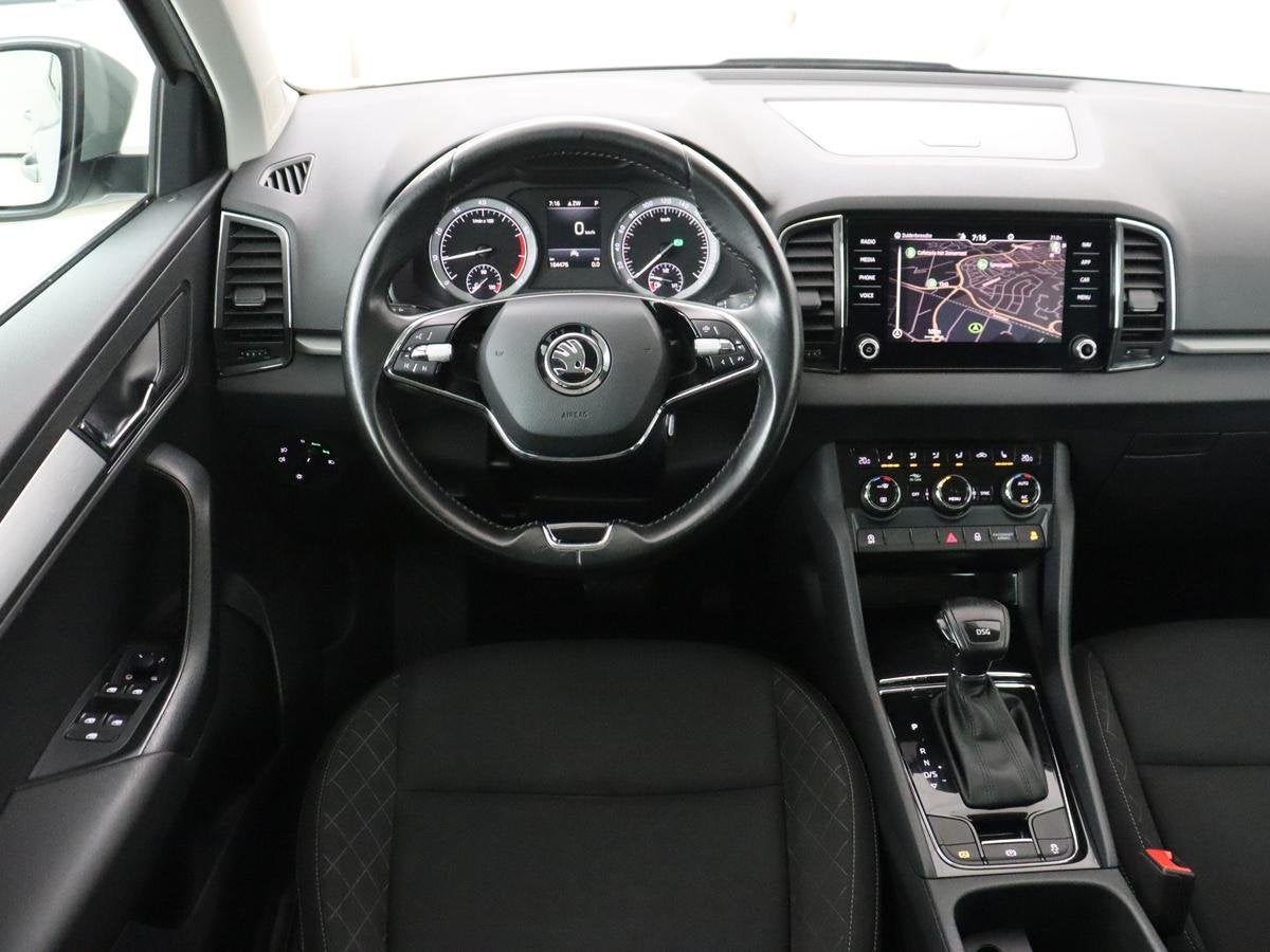 Skoda Karoq 1.5 TSI Business Edition | Panoramadak | Stoelve, Auto's, Stof, 4 cilinders, 150 pk, Bedrijf