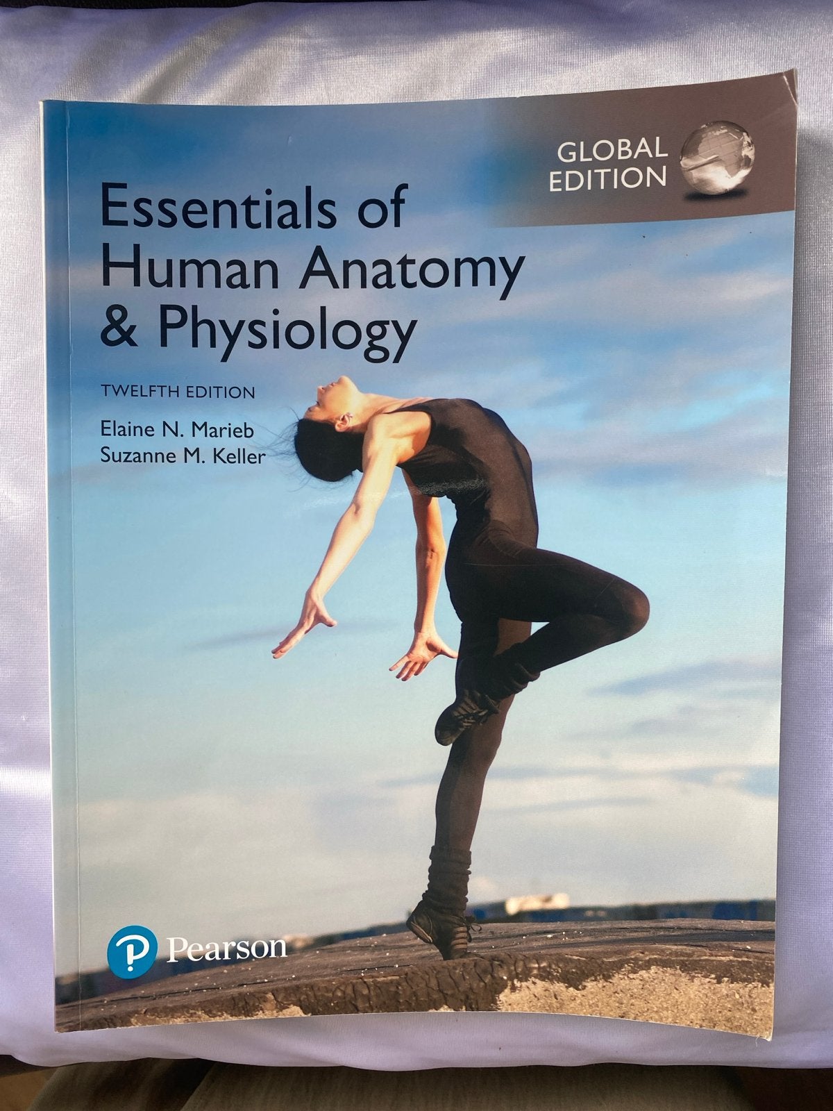 Essentials of Human Anatomy & Physiology - Global Edition, Boeken, Ophalen of Verzenden, Beta, Zo goed als nieuw, HBO