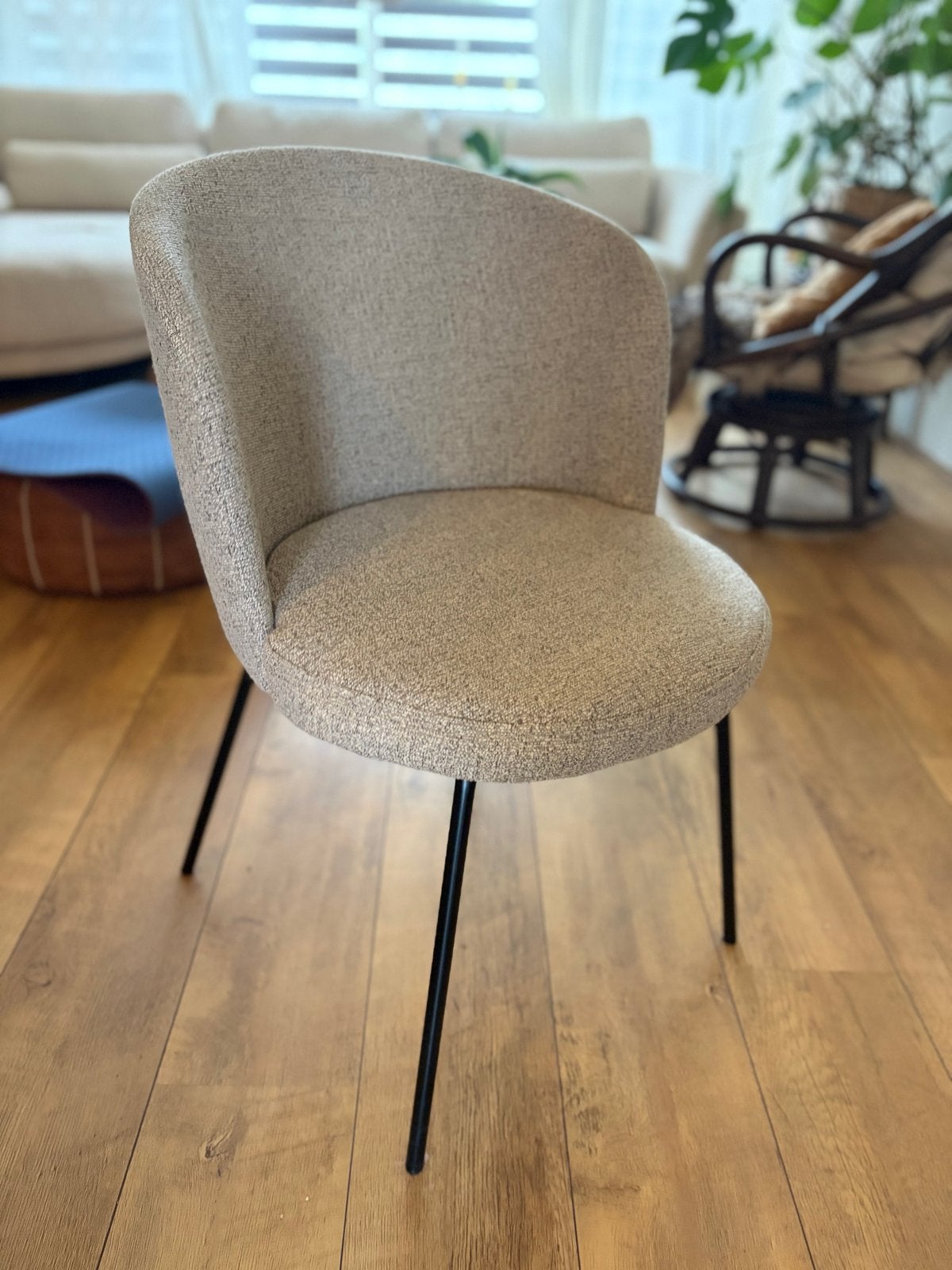 Set van 4 gereinigde eetkamerstoelen, Ophalen, Gebruikt, Japandi - modern - hip - stylisch, Vijf, Zes of meer stoelen