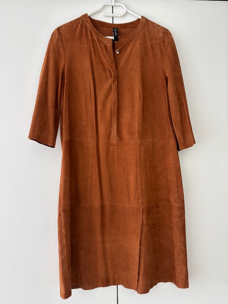 Marc Cain jurk suède, Kleding | Dames, Marc Cain, Bruin, Zo goed als nieuw, Knielengte