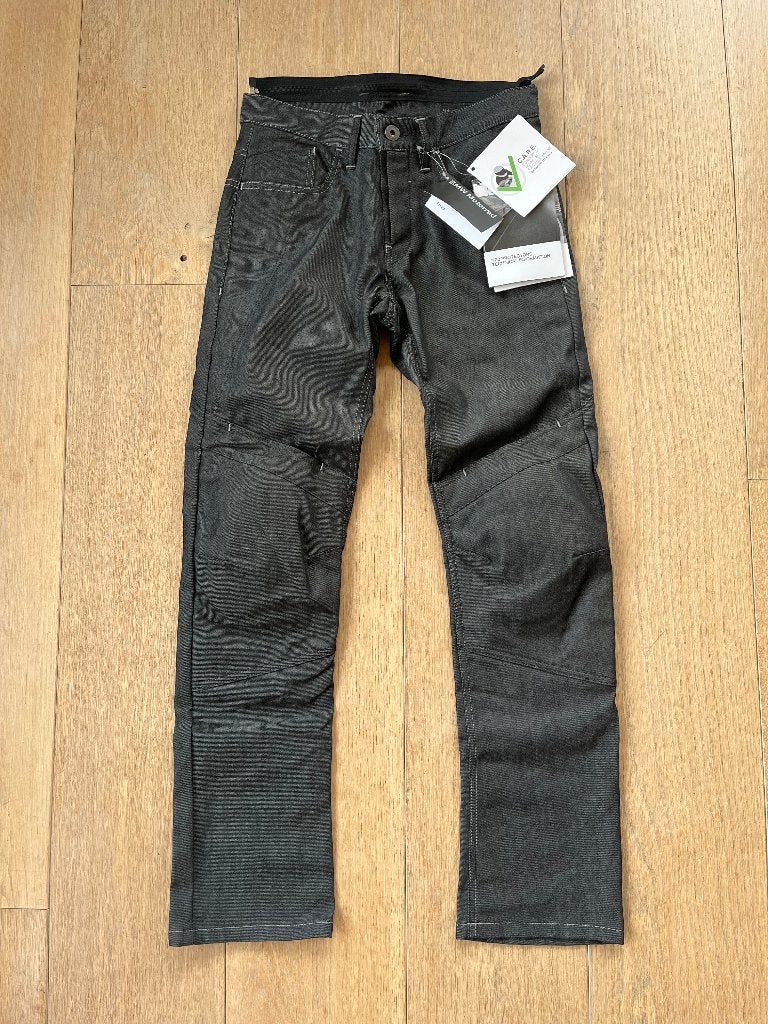 Nieuwe BMW heren Jeans Ride in maat 29 - 34 = maat 46 /48, Heren, Ophalen of Verzenden, Broek | textiel, BMW Motorrad