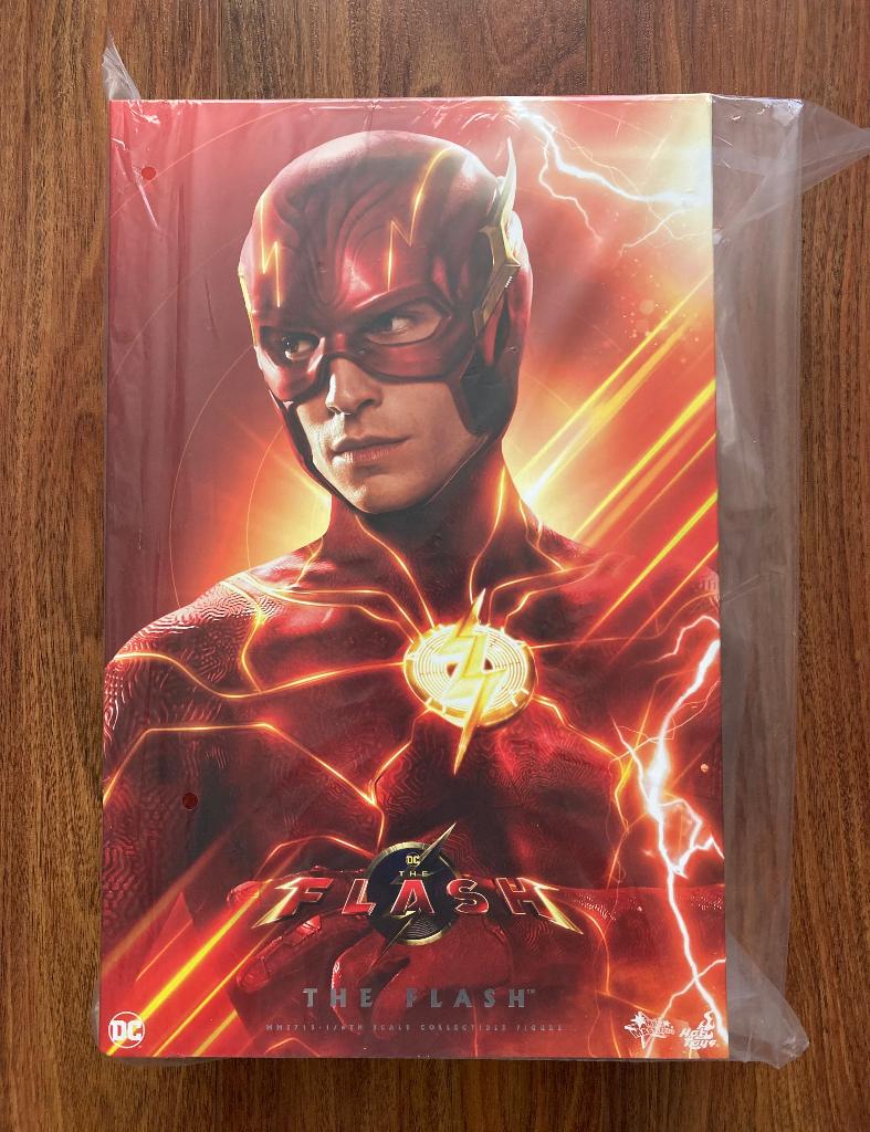 Hot Toys DC The Flash MMS713 30 cm Nieuw, Verzamelen, Film en Tv, Nieuw, Film, Actiefiguur of Pop, Ophalen of Verzenden
