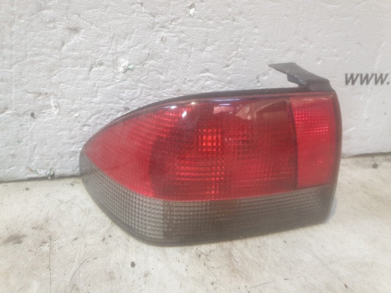 Achterlicht Links Saab 900 II (YS3D) (1993-12/1998-02), Auto-onderdelen, Verlichting, Saab-de-info@saabgroup.com, Gebruikt, Marienbergstraße  96, Nürnberg 90411, , Duitsland