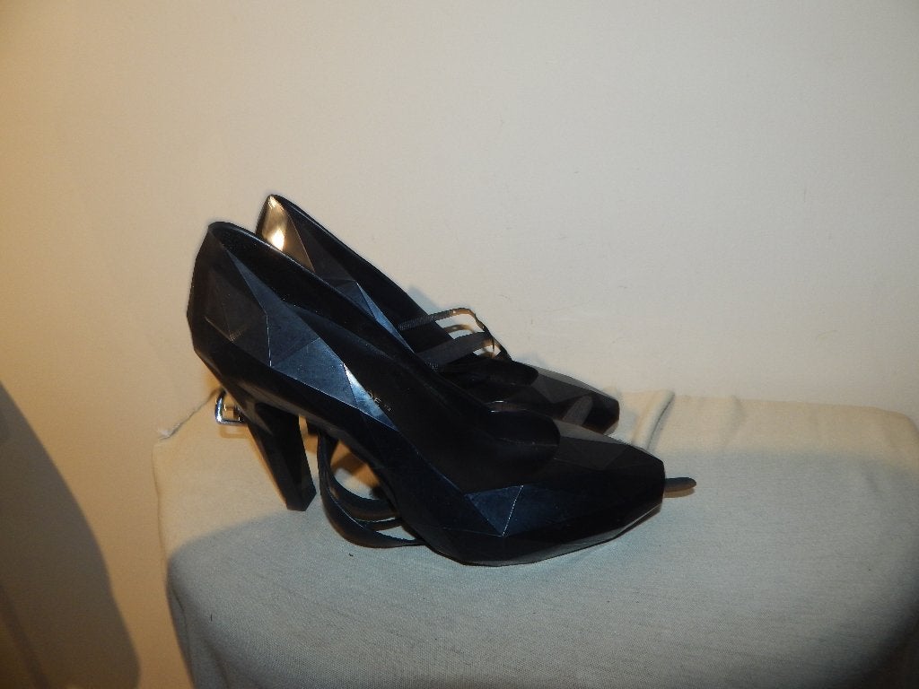 United Nude kunststof pumps zwart hoekige look 37, Pumps, United Nude, Verzenden, Zwart