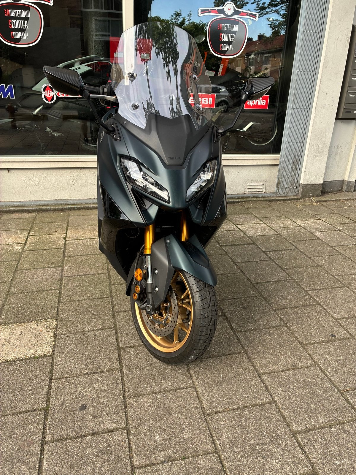 Yamaha TMAX 560 Tech MAX - Eerste Eigenaar, NL Geleverd, Motoren, Motoren | Yamaha, Motorrijbewijs A, Automaat, ABS, 2 cilinders