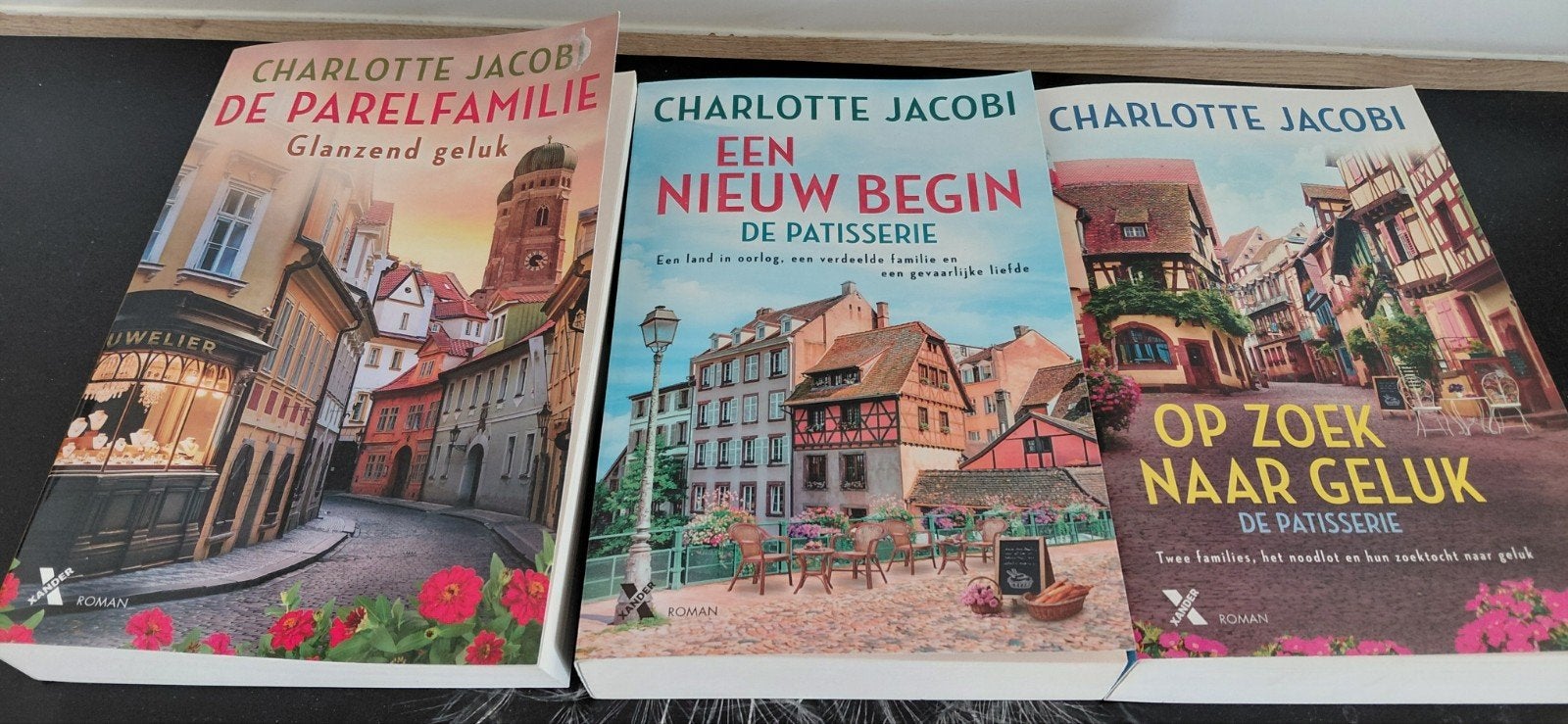 Charlotte Jacobi - De Patisserie & De Parelfamilie trilogie, Ophalen of Verzenden, Zo goed als nieuw, Charlotte Jacobi, Nederland