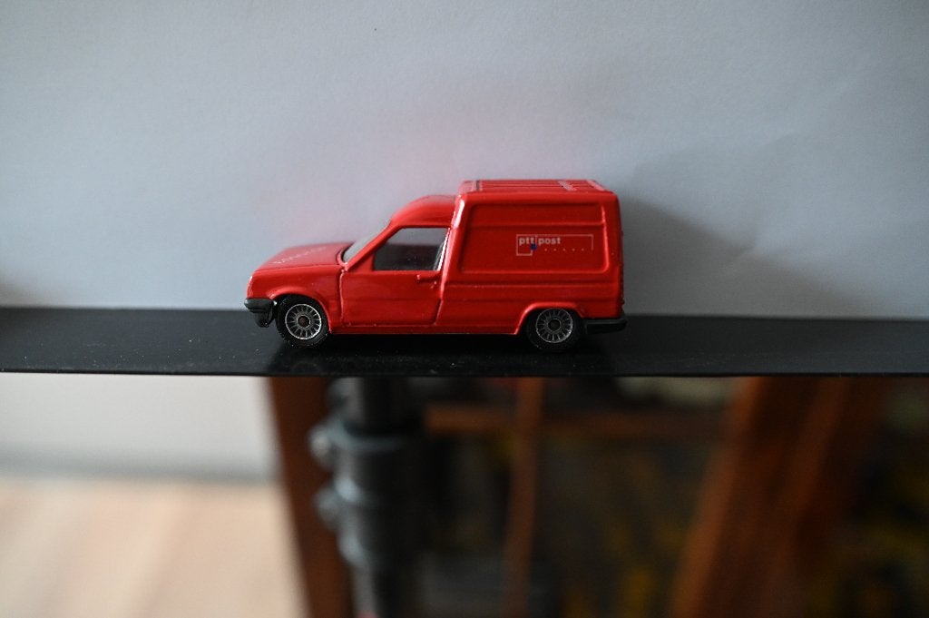 Solido Renault Express PTT Post - Rood modelauto, Ophalen of Verzenden, Zo goed als nieuw, Bus of Vrachtwagen, Solido