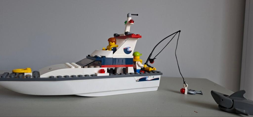 Lego City set 4642 vissersboot, Kinderen en Baby's, Speelgoed | Duplo en Lego, Lego, Ophalen of Verzenden, Complete set, Compleet
