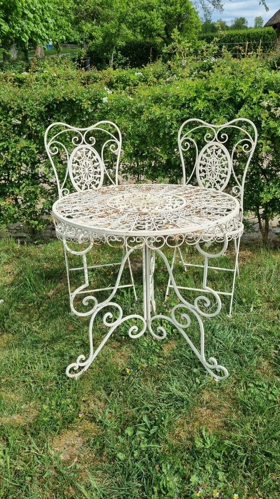 Brocante gietijzeren bistroset, Overige materialen, Zo goed als nieuw, Tuinset, Ophalen