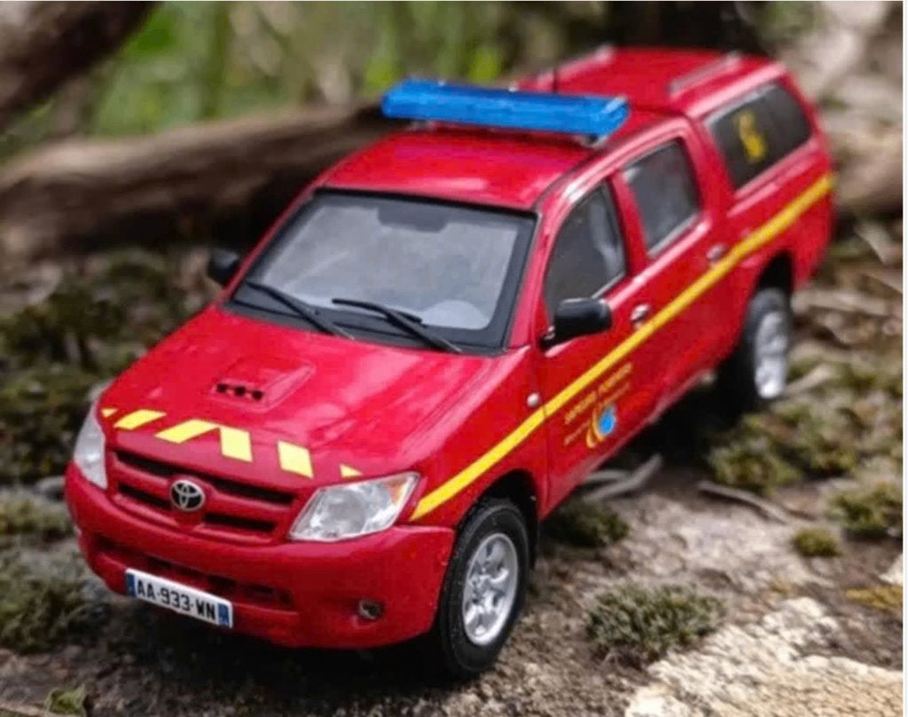 Toyota Hilux VLHR brandweer schaal 1/43 # 32, Hobby en Vrije tijd, Verzenden, Nieuw, Auto, Overige merken