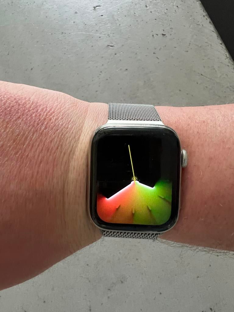 Apple Watch Series 5 RVS 4G + Milanese & Nike bandje, Sieraden, Tassen en Uiterlijk, Smartwatches, Afstand, IOS, Ophalen of Verzenden
