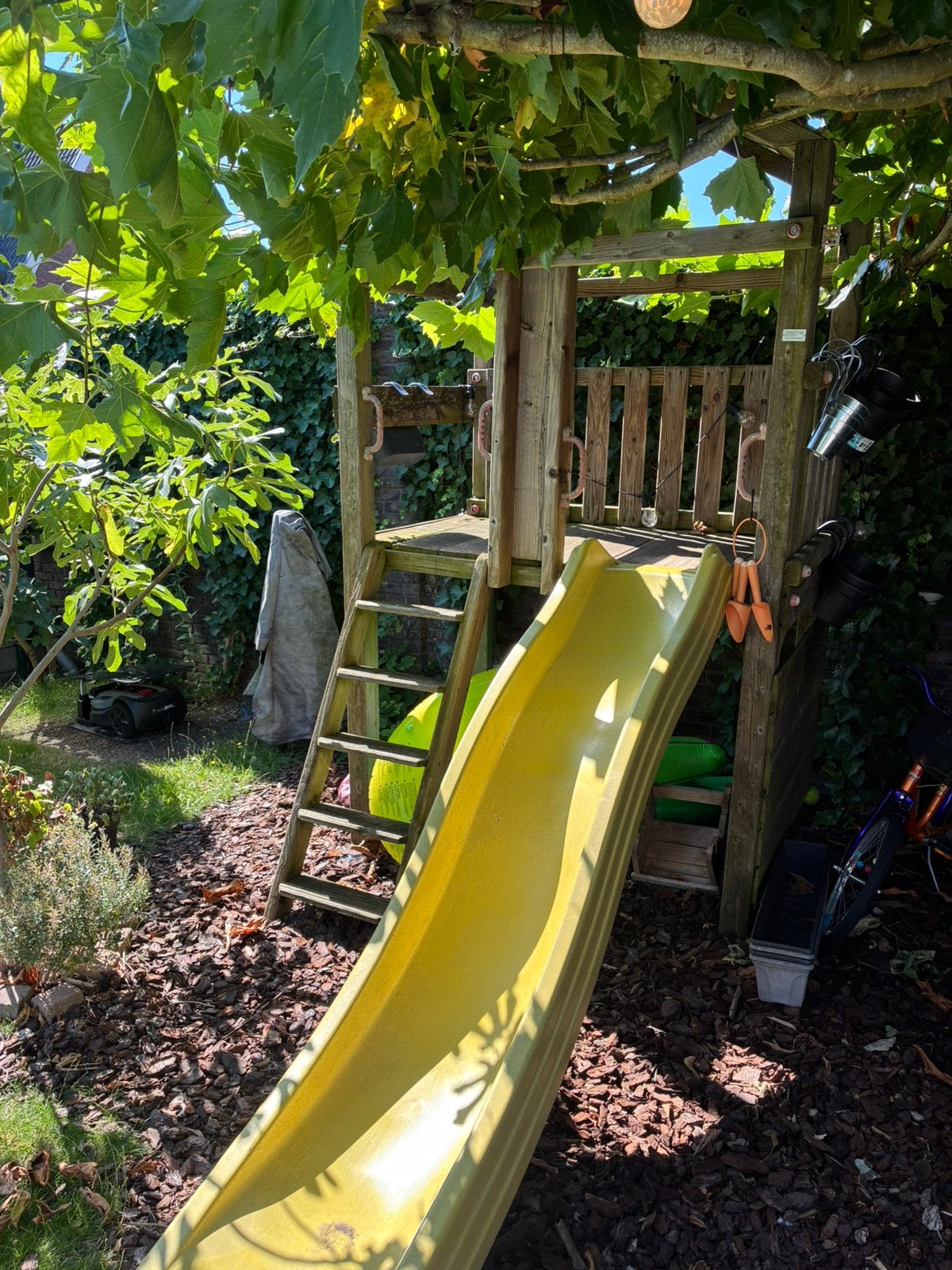 Tuinhuisje met glijbaan, Kinderen en Baby's, Ophalen, Gebruikt, Glijbaan
