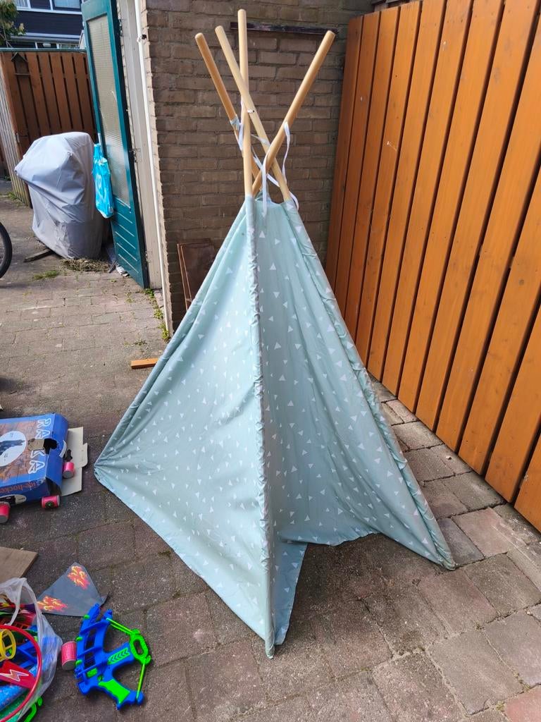 Leuke speel tipi voor kinderen - binnen en buiten, Kinderen en Baby's, Speelgoed | Speeltenten, Gebruikt, Ophalen