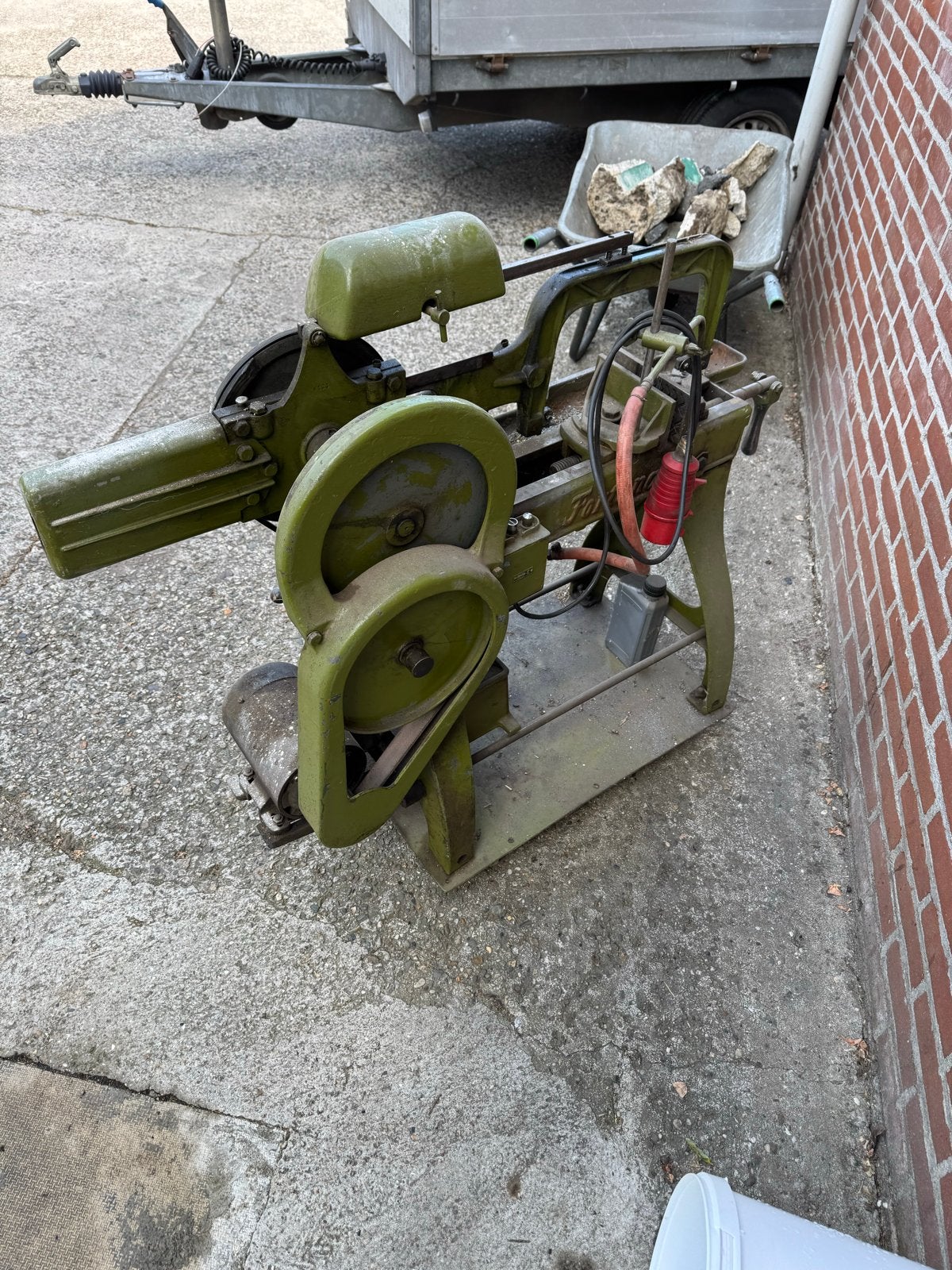 Oude beugelzaagmachine - Vintage metaalzaag, Gebruikt, 70 mm of meer, Ophalen of Verzenden, Lintzaag