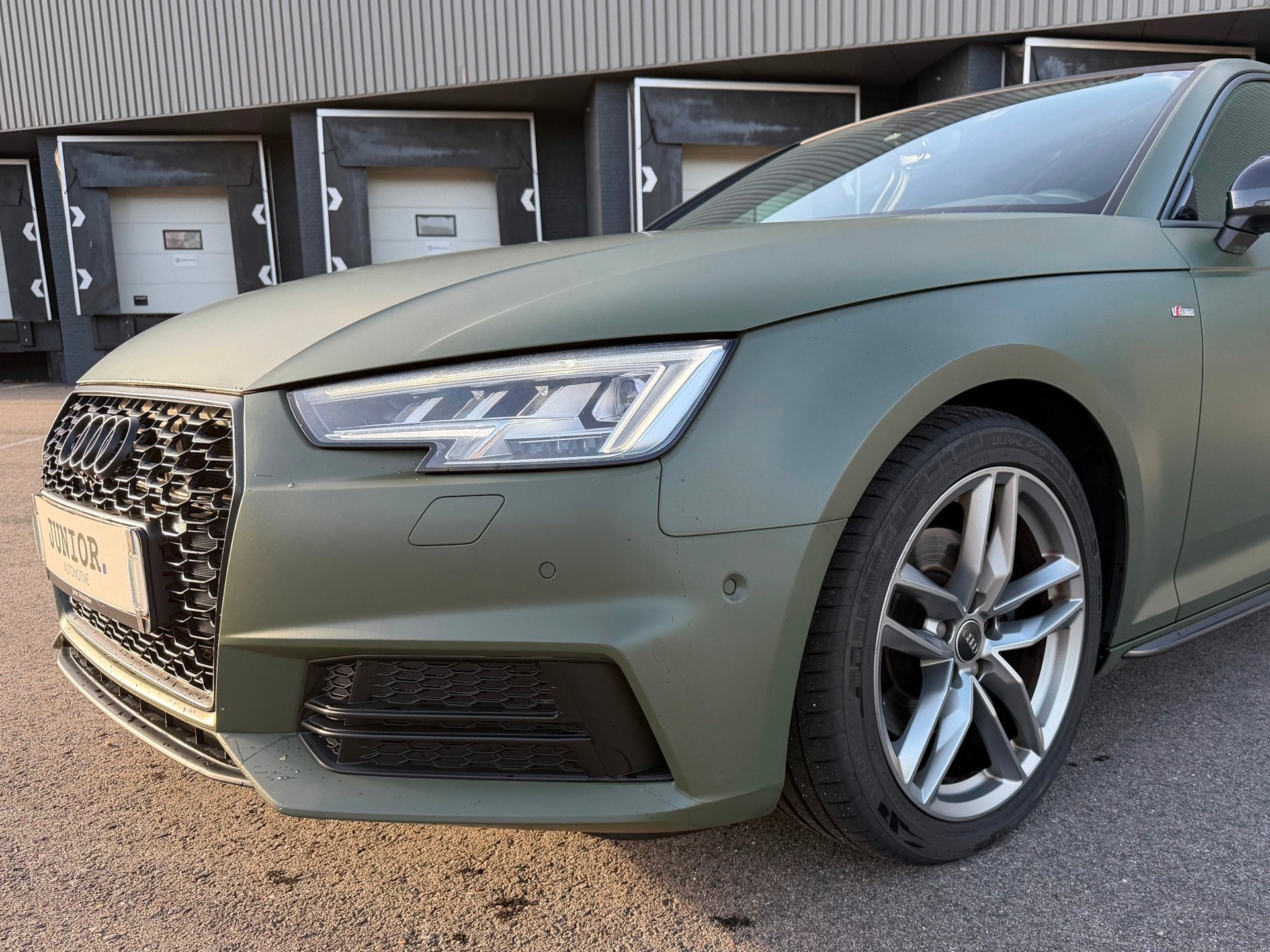 Audi A4 Limousine 2.0 TFSI ultra Sport S-LINE 245PK DIGITALD, Auto's, Dealer onderhouden, 1380 kg, Gebruikt, 1984 cc