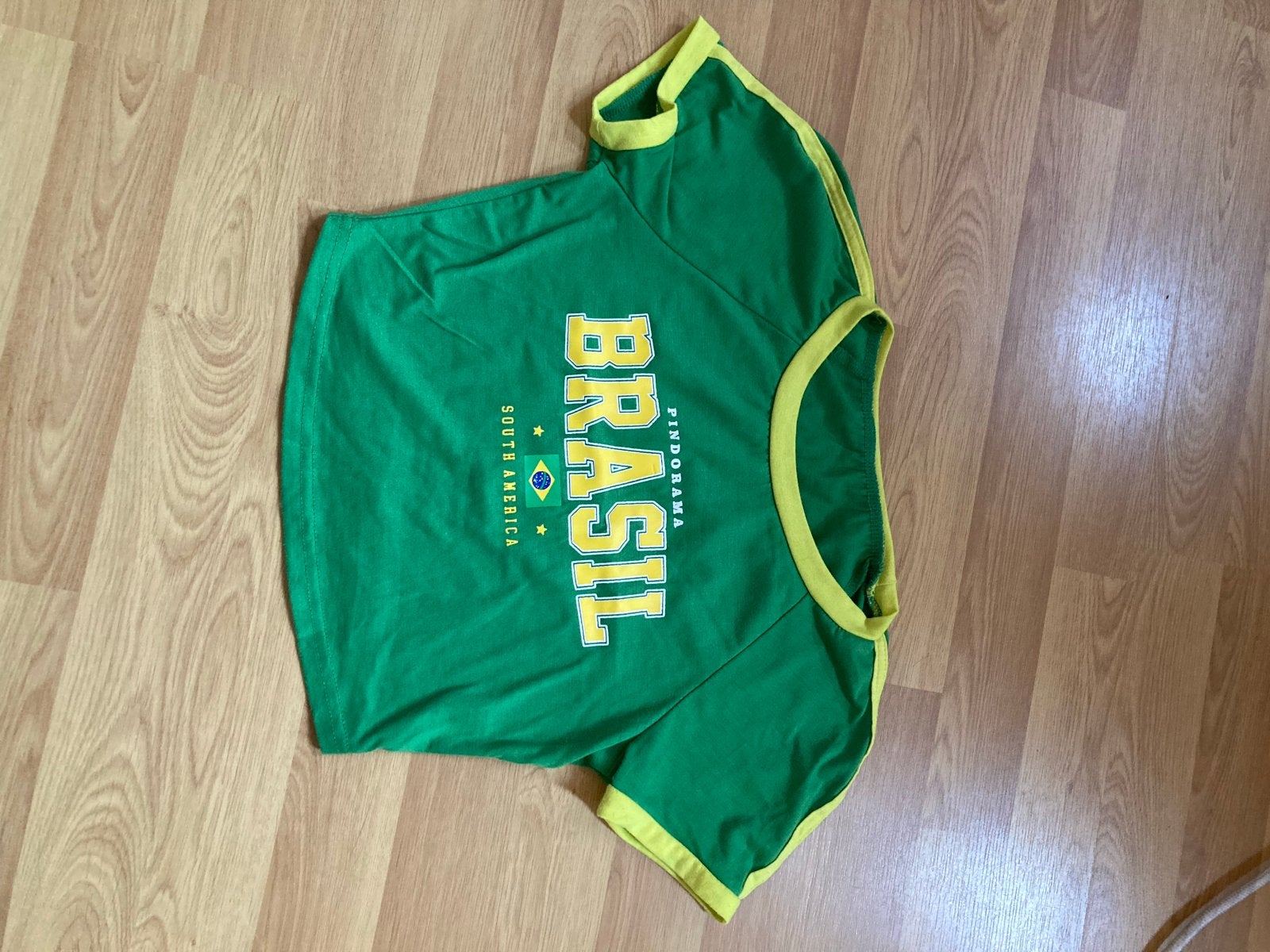 Shein Brasil crop top maat XS, Kleding | Dames, Ophalen of Verzenden, Zo goed als nieuw, Korte mouw, Maat 34 (XS) of kleiner