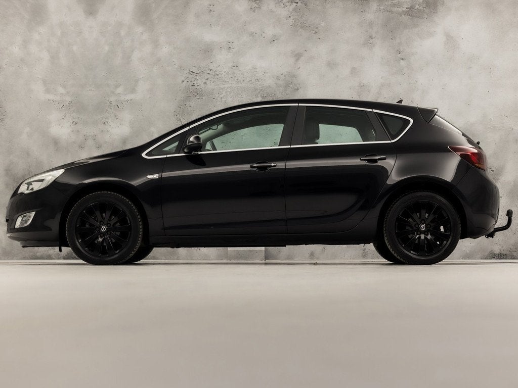 Opel Astra 1.6 Sport (NAVIGATIE, CLIMATE, LM VELGEN, SPORTST, Auto's, Opel, Voorwielaandrijving, 4 cilinders, Zwart, Origineel Nederlands