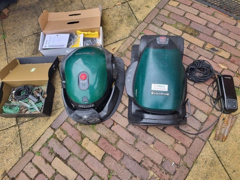 Robomow RX20u & RC304 Robotmaaiers laders defect, Tuin en Terras, Robotmaaiers, Ophalen, Gebruikt, Minder dan 20 cm, Robomow