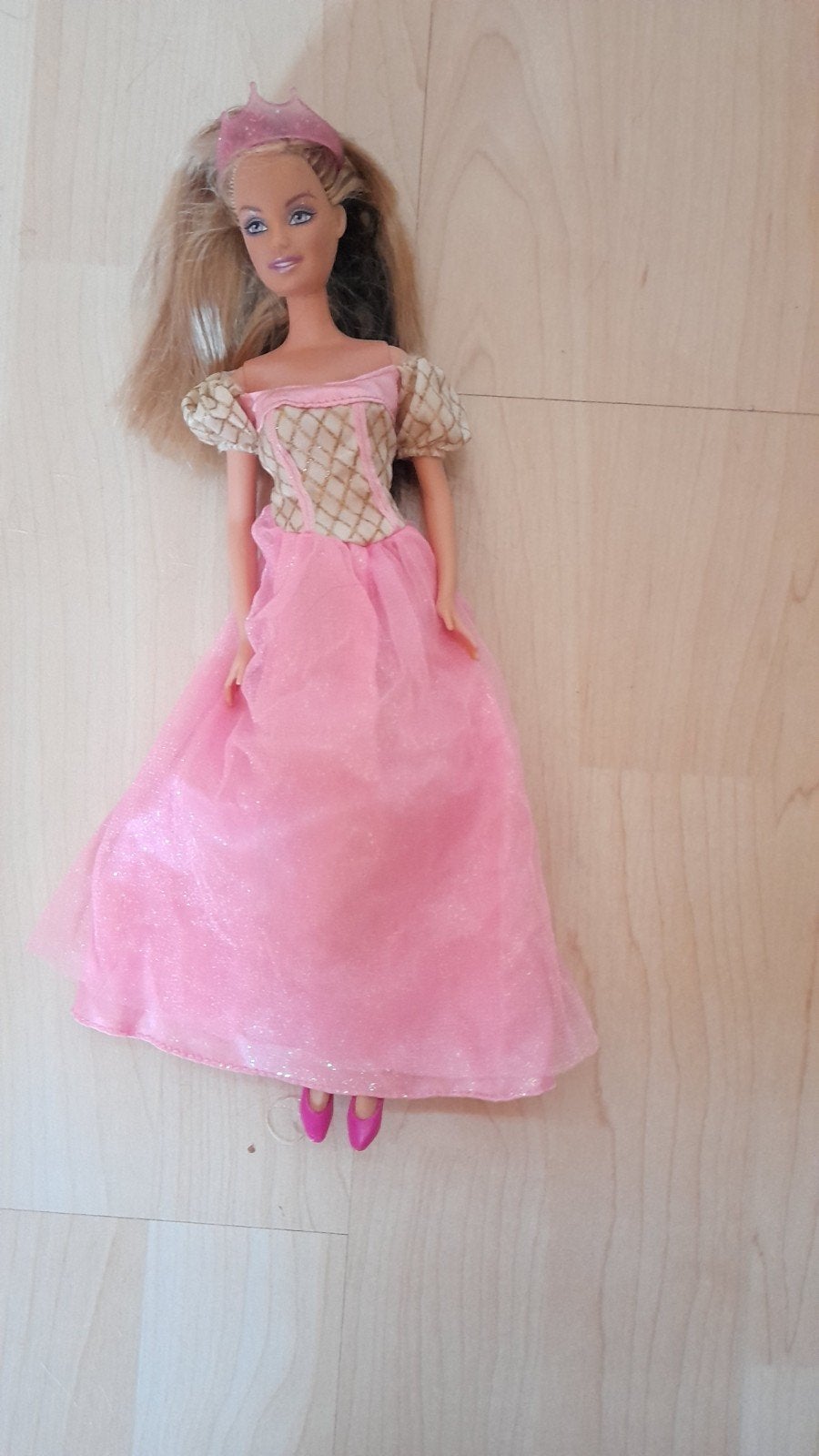 Barbie pop in roze prinsessenjurk, Ophalen of Verzenden, Zo goed als nieuw, Barbie