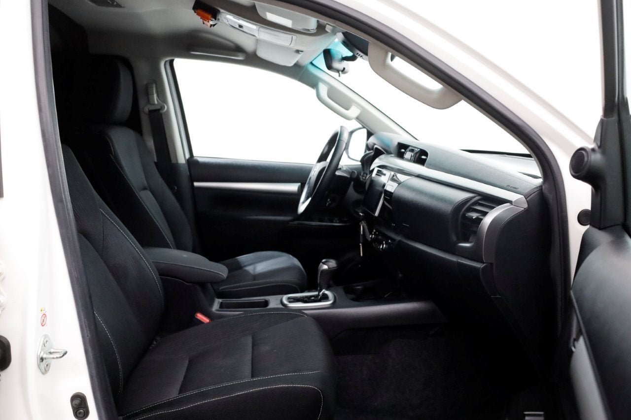 Toyota Hilux 2.4 D-4D-F 150pk E6 4WD 4x4 Double Cab Automaat, Automaat, Gebruikt, Euro 6, 4 cilinders