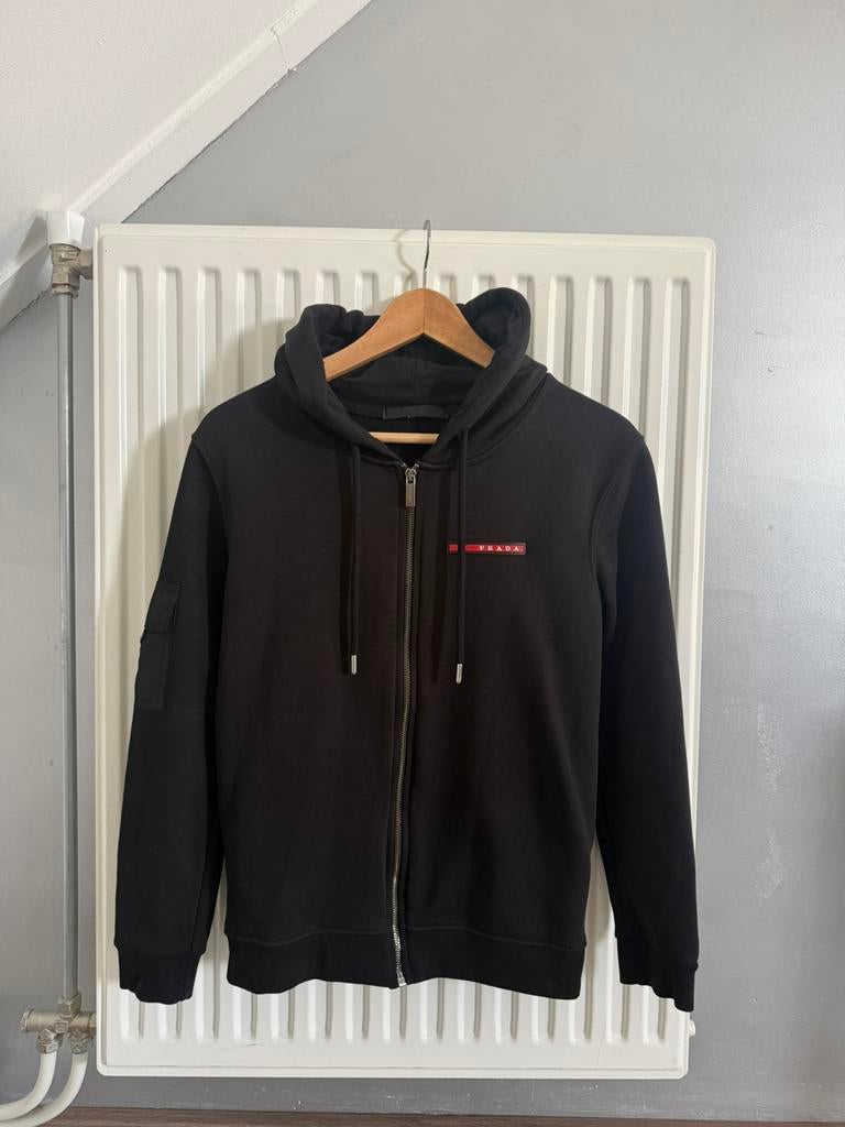 Prada vest, Ophalen, Zo goed als nieuw, Jongen, Trui of Vest