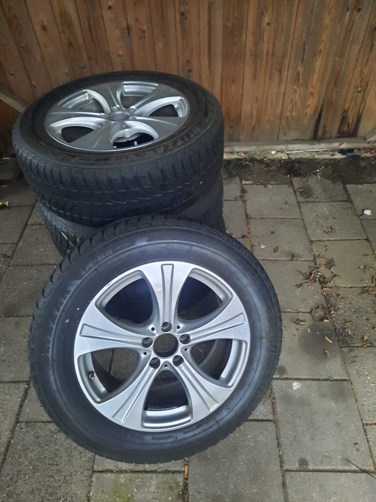 Winterbanden met velgen 235/60R18 103H, Auto diversen, Ophalen of Verzenden, Gebruikt