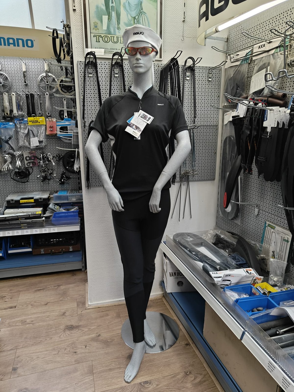 Mannequins (exclusief kleding), Ophalen
