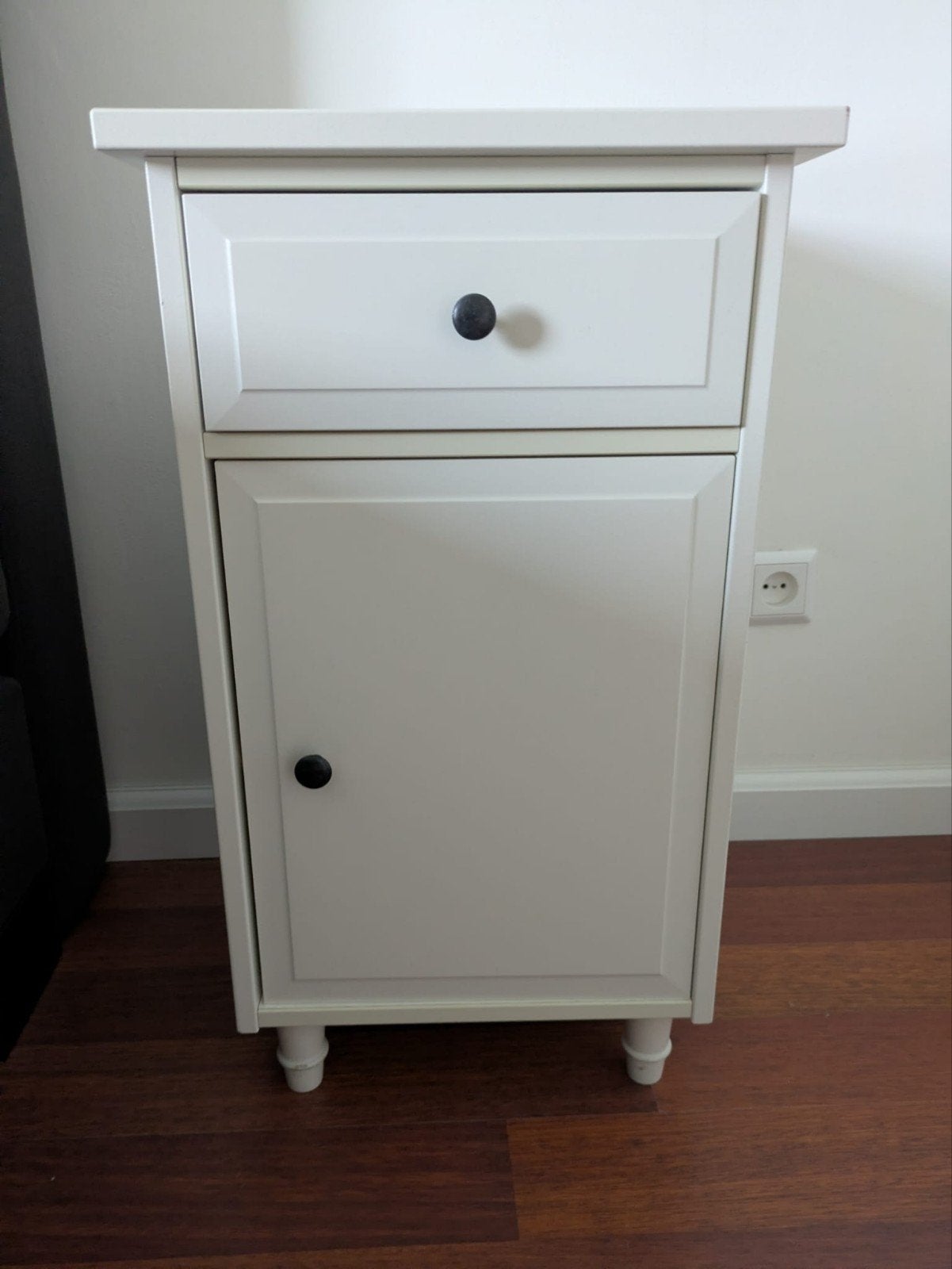 IKEA Hemnes Nachtkastjes 2 stuks, Huis en Inrichting, Ophalen, Gebruikt, Minder dan 45 cm, 70 cm of meer
