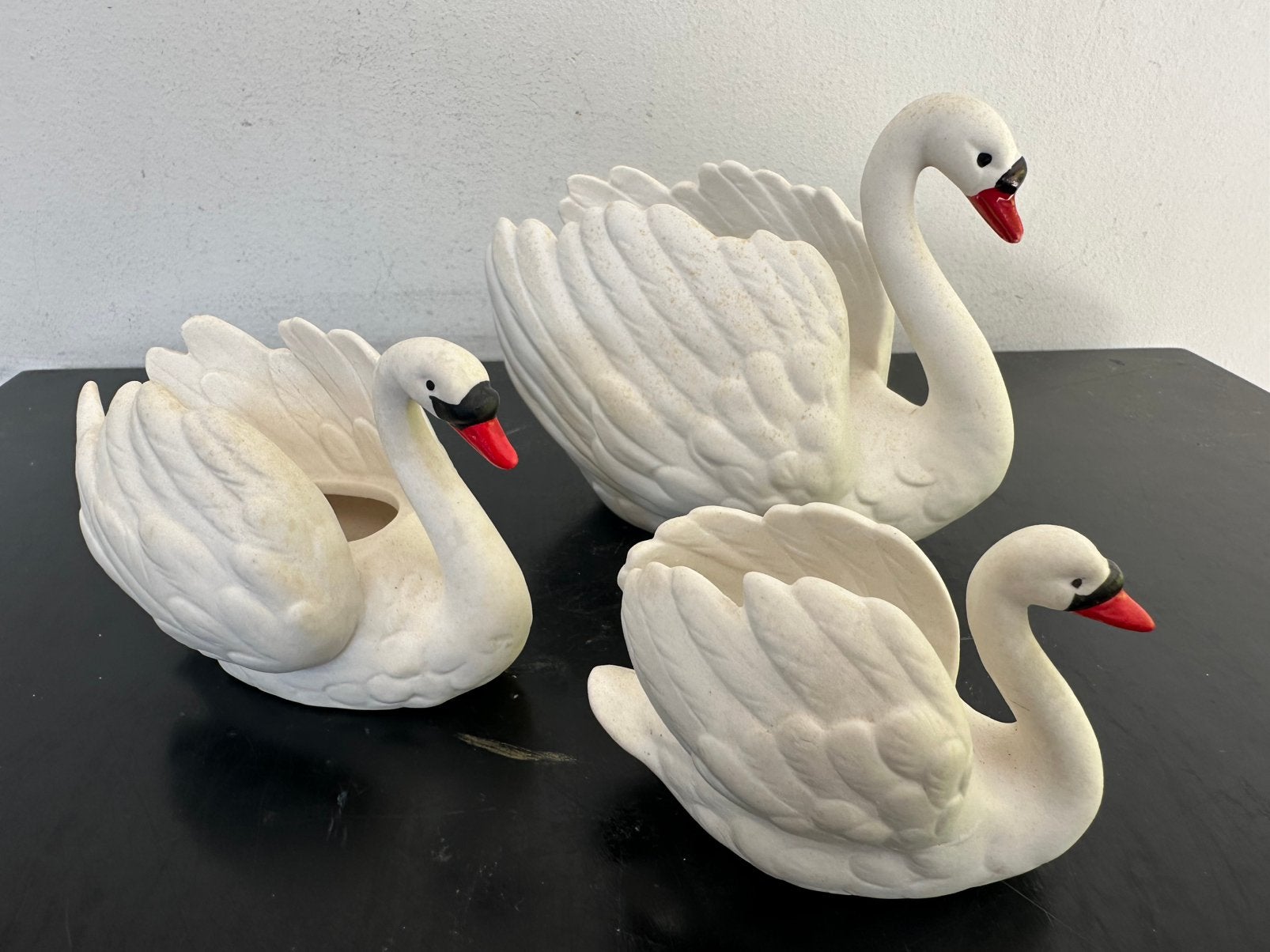 Oude Goebel biskwie porselein Zwaan beeldjes 1 koop, Verzamelen, Beelden en Beeldjes, Ophalen of Verzenden, Gebruikt, Dier
