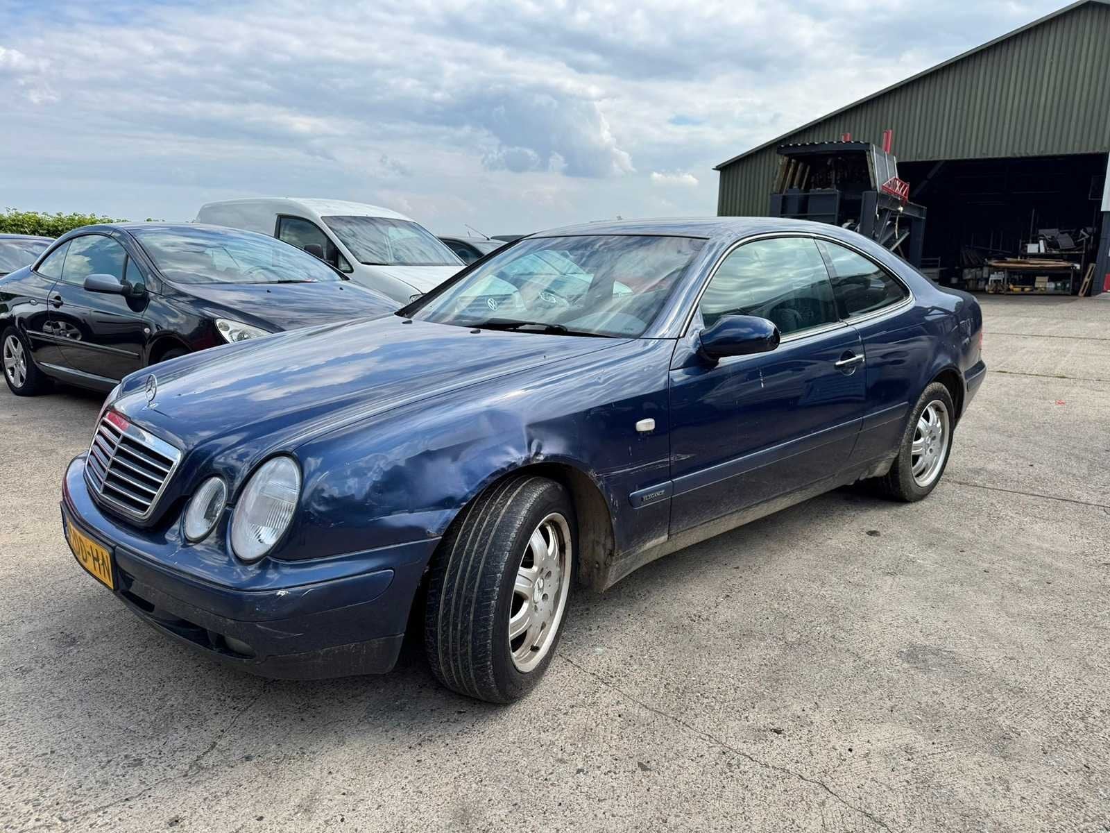 Mercedes-Benz 1999 CLK-klasse Coupé 200 Elegance 89-DD-HN, 1998 cc, Gebruikt, 4 cilinders, Cabriolet