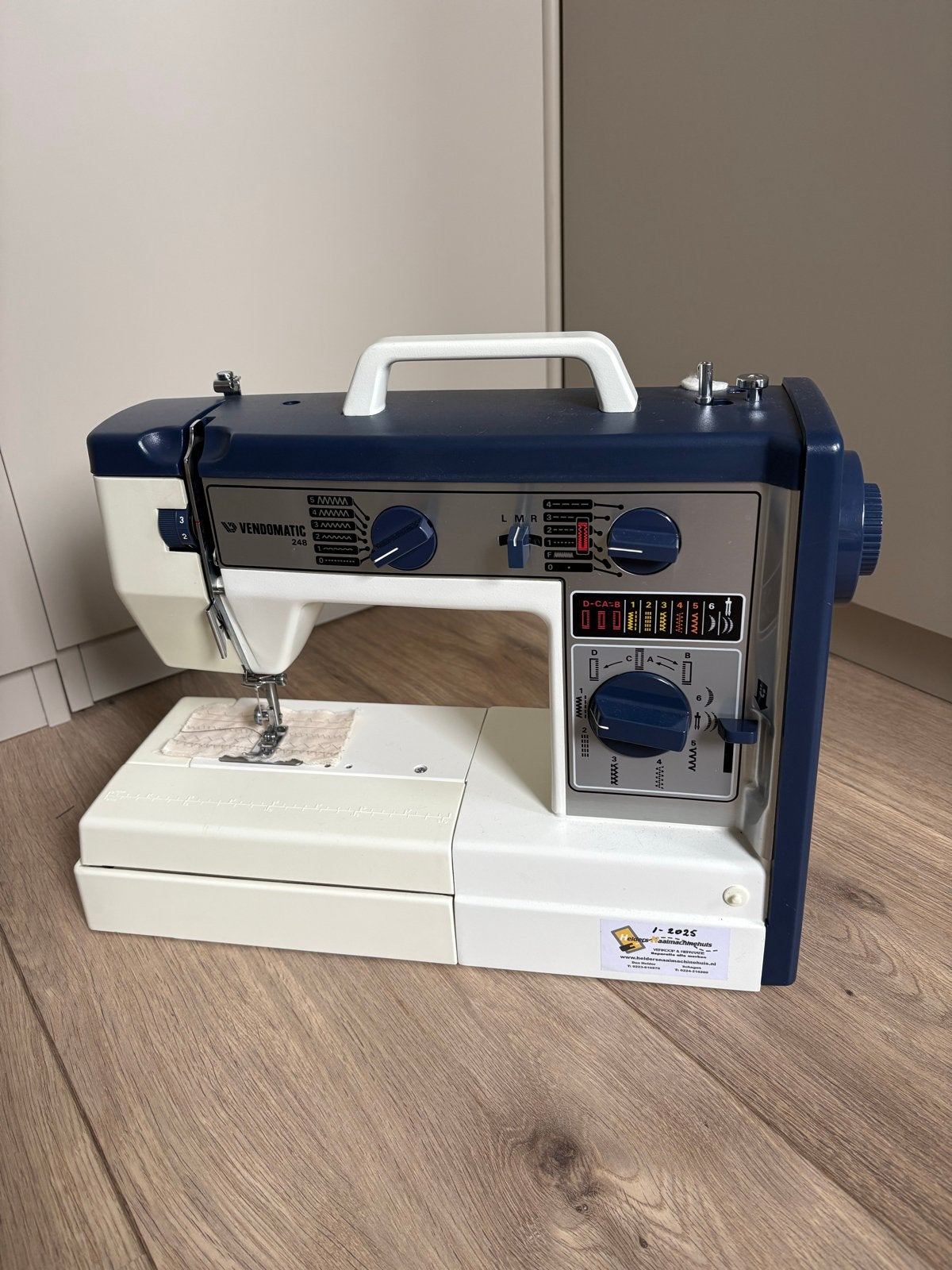 Vendomatic Naaimachine - Goed Onderhouden met Accessoires, Ophalen, Gebruikt, Naaimachine, Overige merken