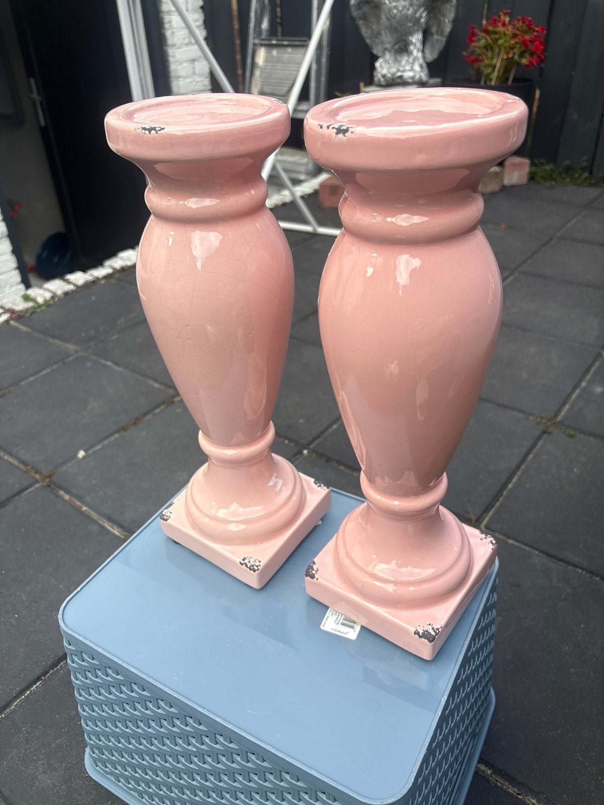 Set van 2 roze kandelaars - Vintage look, Gebruikt, Ophalen of Verzenden, 40 cm, Roze
