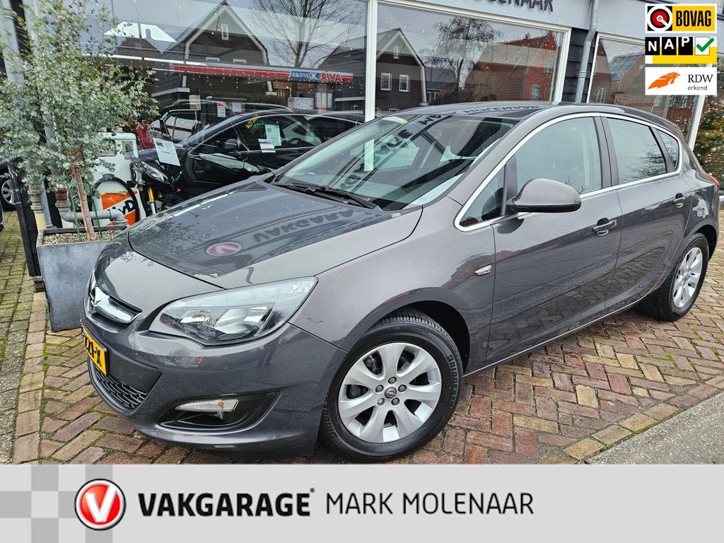 Opel Astra 1.4 Turbo Blitz,trekhaak,navi, Auto's, Voorwielaandrijving, Gebruikt, 4 cilinders, Origineel Nederlands