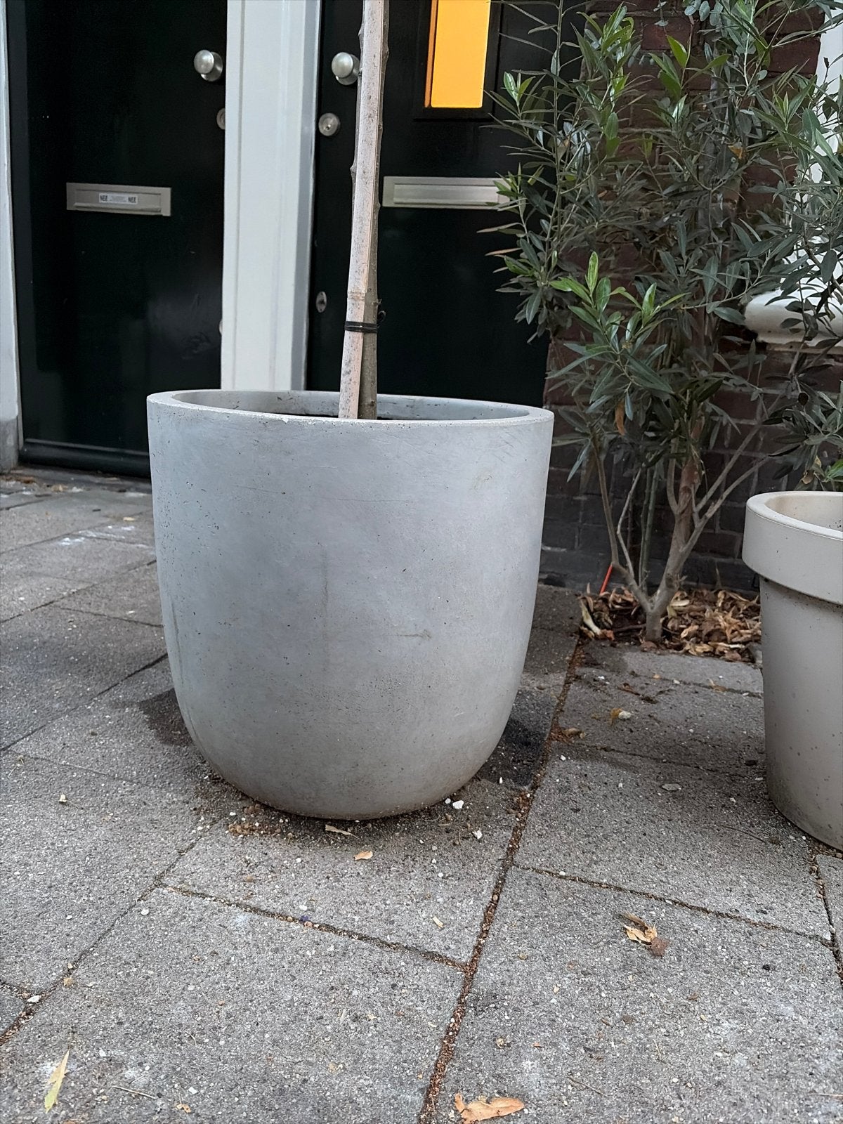 Intratuin bloempot lichtgrijs D 43 H 41 cm, Ophalen, Overige materialen, Gebruikt, 40 cm of meer