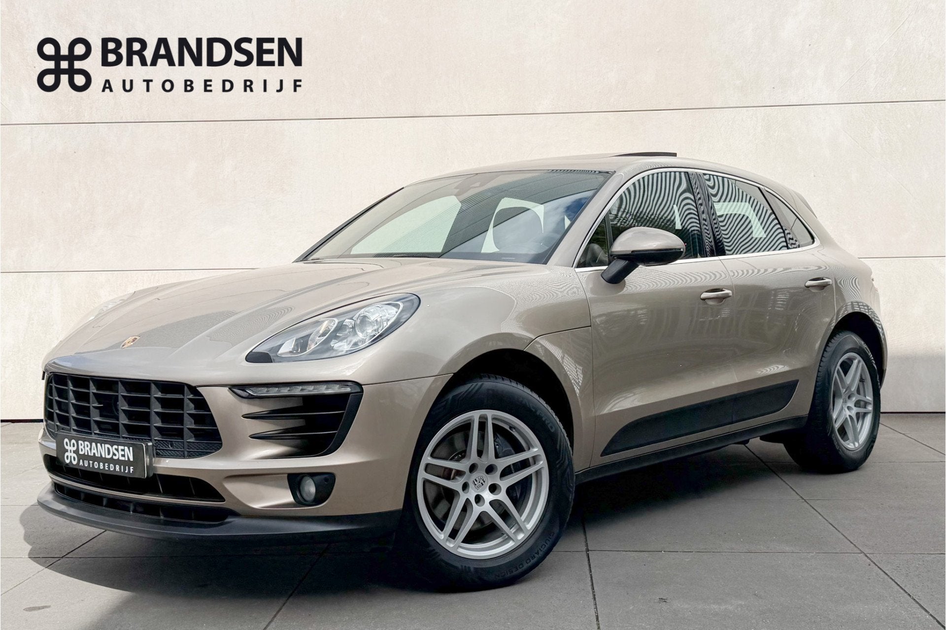 Porsche Macan 2.0 Luchtvering-Pano-ACC-Trekhaak-Leer, Auto's, Automaat, Gebruikt, 4 cilinders, Vierwielaandrijving
