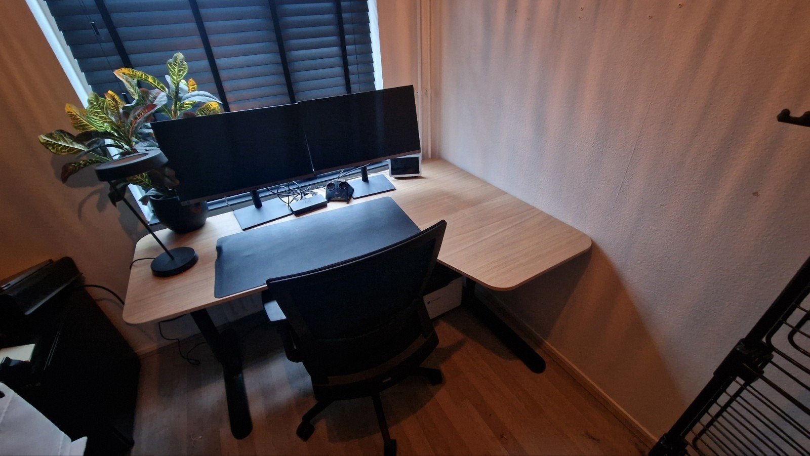 Hoekbureau, Huis en Inrichting, Ophalen, Zo goed als nieuw, 68 cm, 160 cm