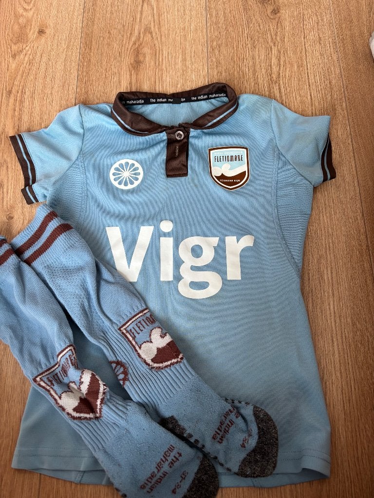 Fletiomare hockeyshirt maat 140, Ophalen, Kleding