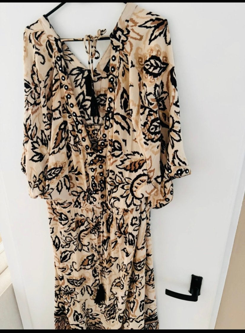 Mooie ibiza jurk, Ophalen of Verzenden, Zo goed als nieuw, Maat 46/48 (XL) of groter, Onder de knie