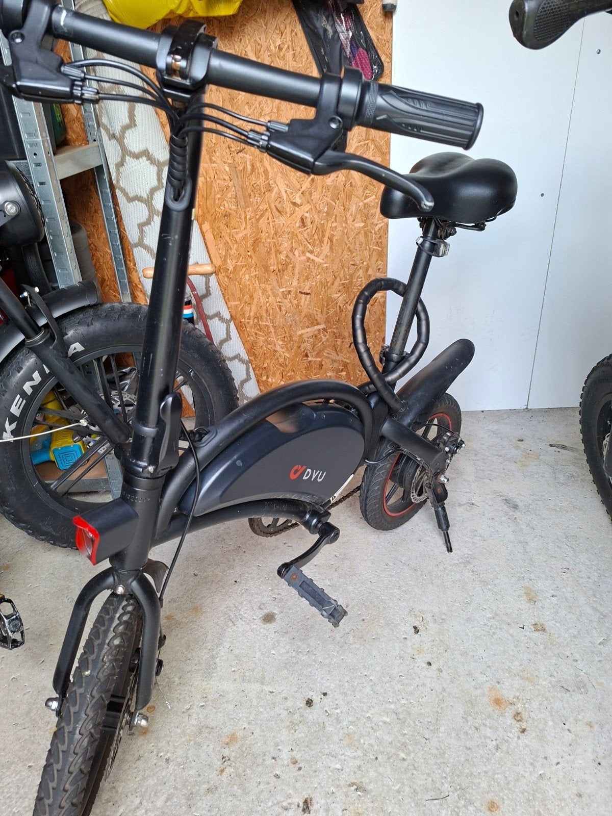 DYU elektrische vouwfiets met gashendel, Overige merken, Minder dan 30 km per accu, Gebruikt, Ophalen of Verzenden