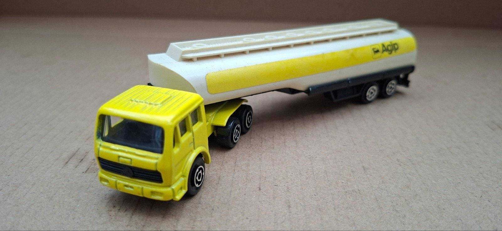 Majorette Agip Tankwagen - Vintage Speelgoed Vrachtwagen, Ophalen of Verzenden, Gebruikt