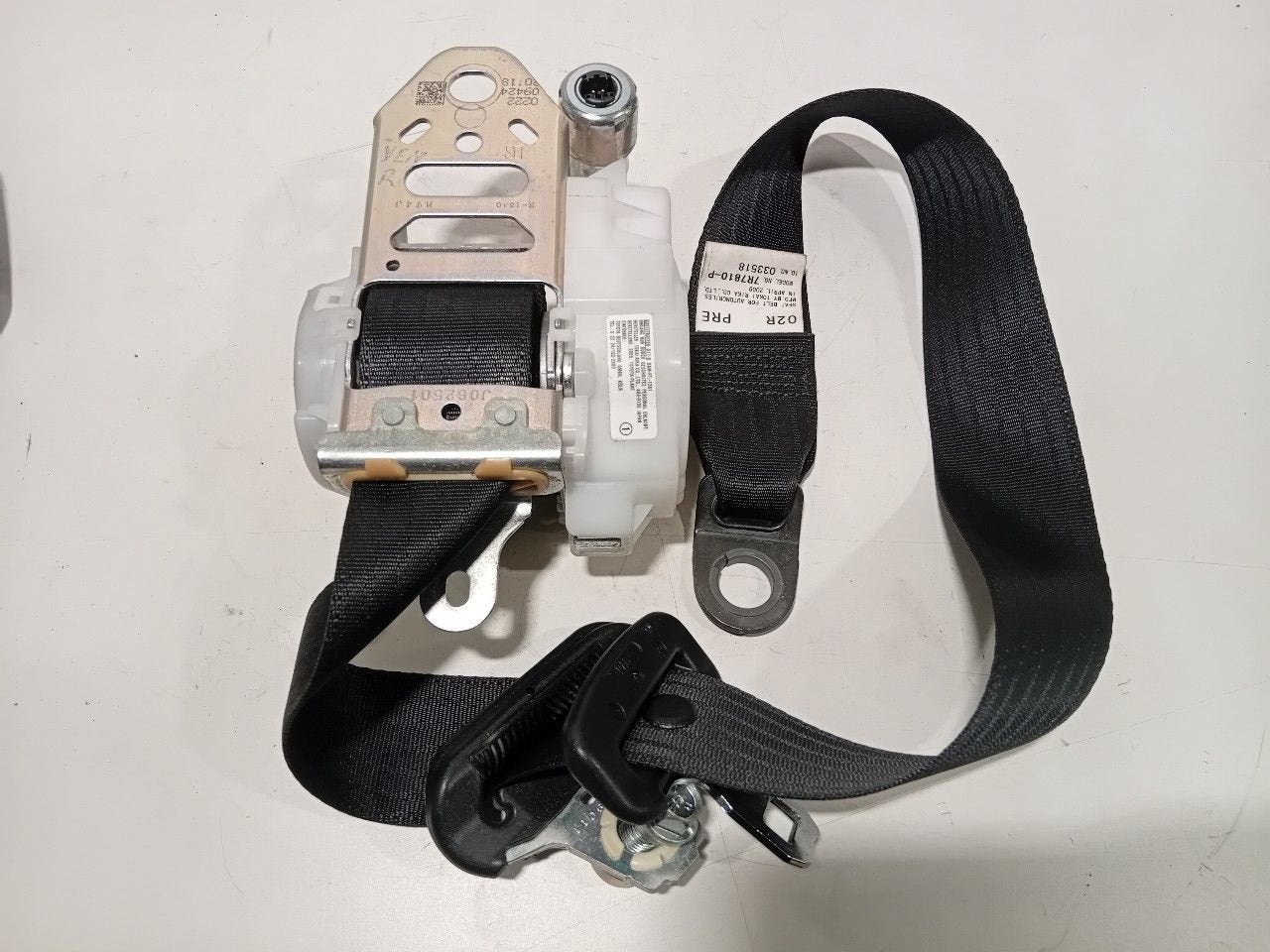 Veiligheidsgordel rechts voor Toyota iQ, Onderdelen@venauto.nl, Van der Ven Autorecycling B.V., Gebruikt, Ettenseweg 76, 4706 PB Roosendaal, The Netherlands