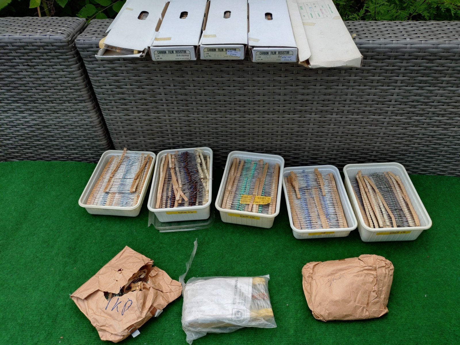 Bulk weerstanden partij 2 1/4  kwart watters koolfilm 16000, Hobby en Vrije tijd, Elektronica-componenten, Ophalen