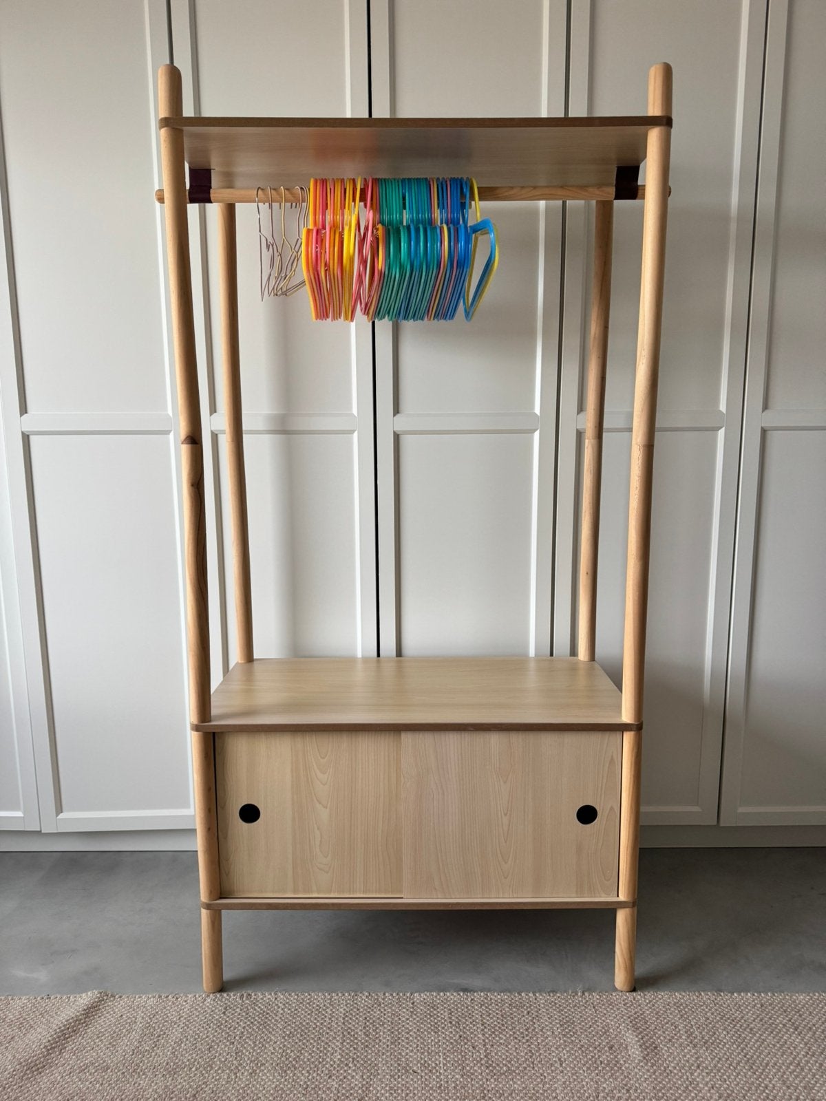 Sklum kinderkledingrek hout – 157x78x39 cm, incl. hangers, Ophalen, Kast, 105 cm of meer, Zo goed als nieuw