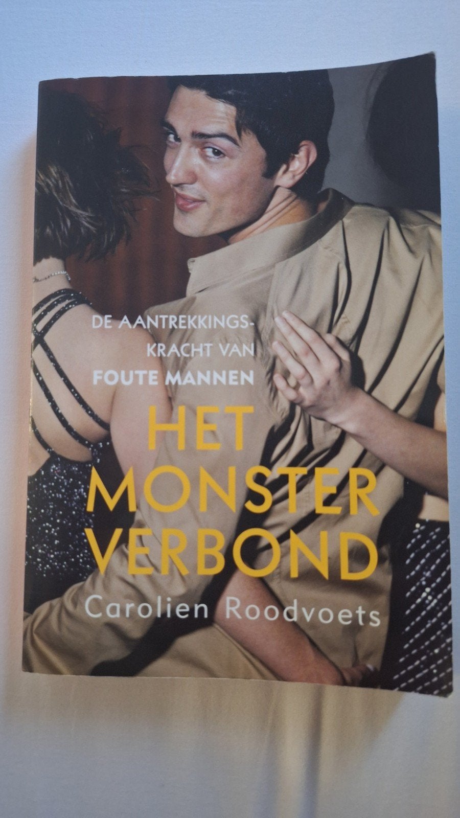 Het Monsterverbond - Carolien Roodvoets (Boek), Ophalen of Verzenden, Gelezen, Carolien Roodvoets