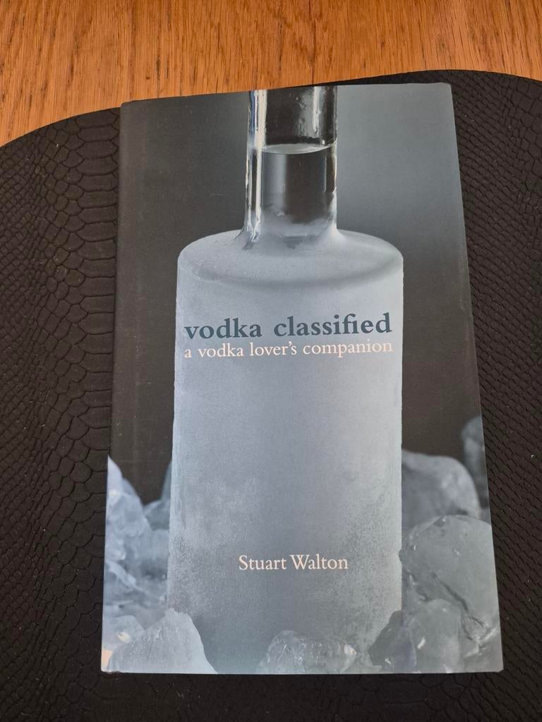 Vodka classifield, Ophalen of Verzenden, Zo goed als nieuw, Stuart walton